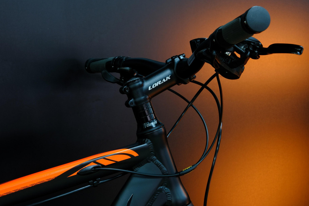 Lorak 6.0 Матовый Чёрный/Оранжевый рама 23 (на рост 189-205)